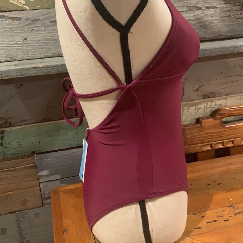 One-piece swimsuit by Cupshe - Picture 12 of 14